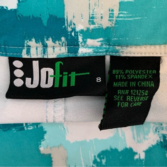 JoFit Golf Shorts Womens 8 Teal Gray Paint Splash Camo Patterned Capris Athletic - Picture 5 of 7